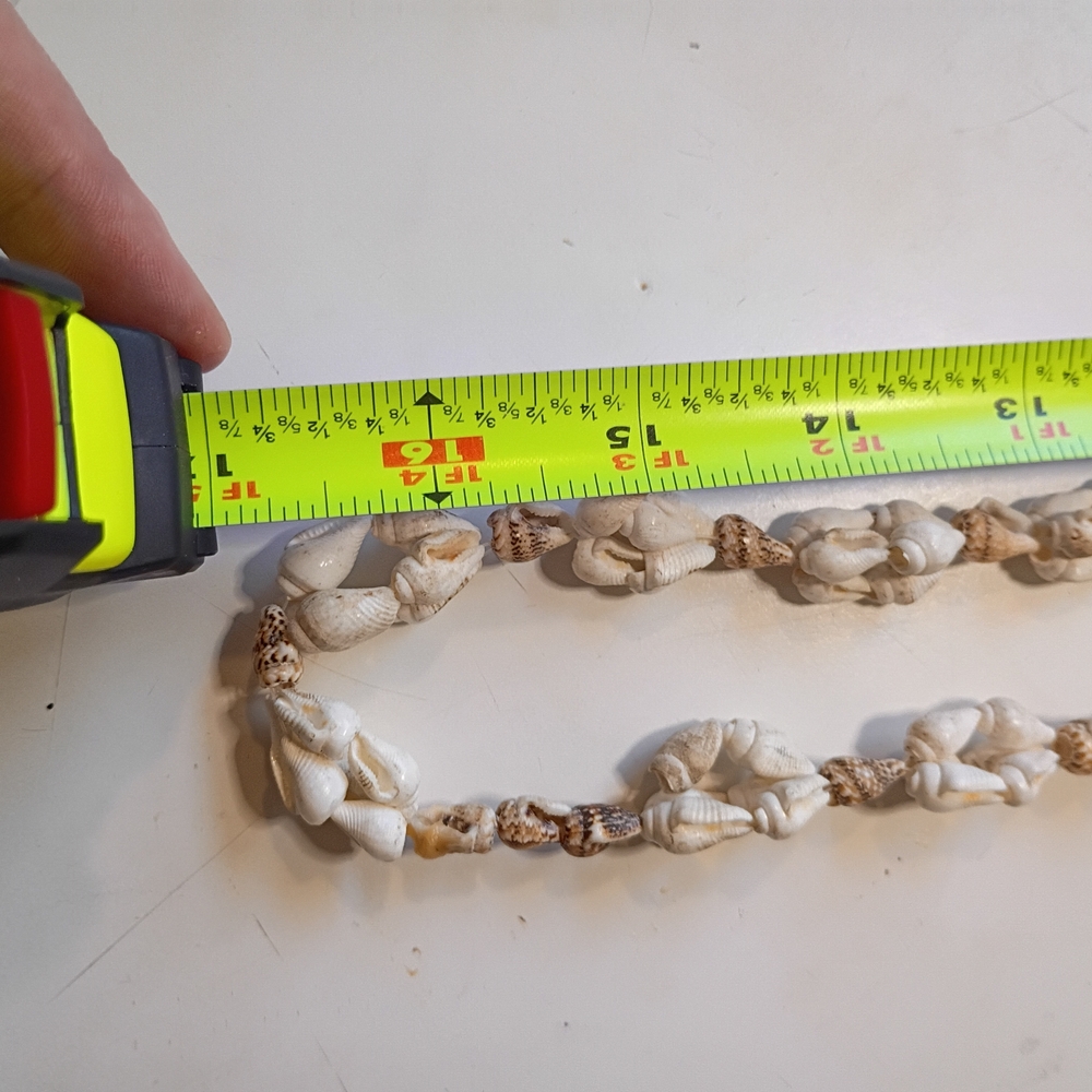 Shell Beaded Necklace - Picture 10 of 10